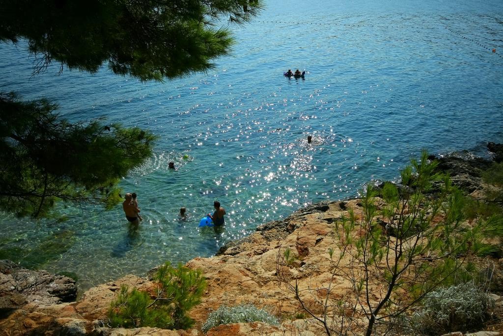 Fontana Bayside Park Lägenhet Jelsa  Exteriör bild